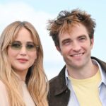 Jennifer Lawrence e Robert Pattinson conversam sobre cenas de sexo 'vergonhosas'