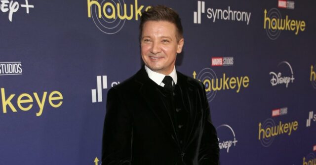 Jeremy Renner em 'Hawkeye'