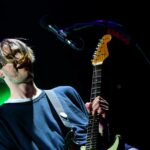 Josh Klinghoffer, ex -guitarrista vermelho de chili pimenta, leva um tratamento fatal de colisão