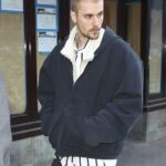 Justin Bieber removeu uma manchete embaraçosa, onde admitiu ter sido acusado de sua esposa Hailey de ser
