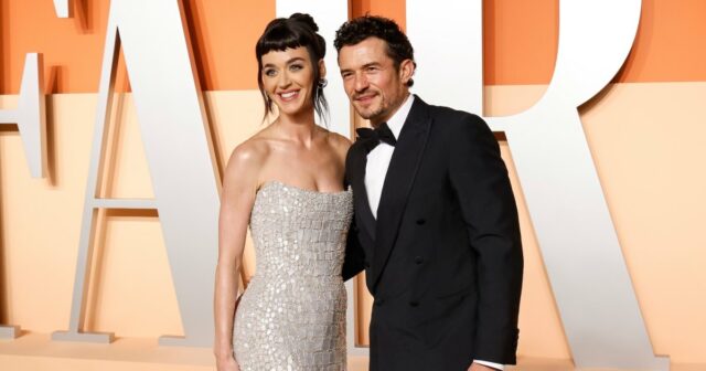 Katy Perry brinca com um fã que impede Dming Orlando Bloom Mid Concert

