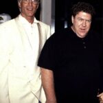 O ícone de saúde de George Wendt é lamentado por sua estrela cordial quando acabou tendo morrido aos 76 anos; Na foto com Tedom Dansen (à esquerda) em uma reunião em 1993