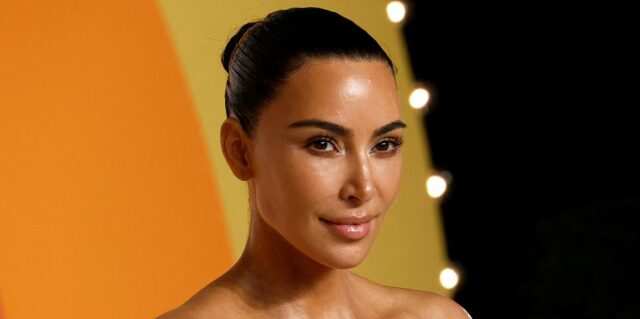 Kim Kardashian Trial Live: Star Confront Paris Gang Gang 'Suspeito acusado de amarrá -lo a uma sala de tiro em US $ 10 milhões

