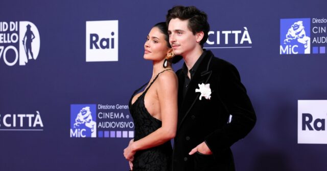 Timothee Chalamet e Kylie Jenner Red Carpet Debu 524 GetTyimages 2213948713