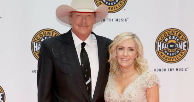 Dolly Parton, Samuel Jackson e mais celebridades que estão com parceiros há mais de 50 anos