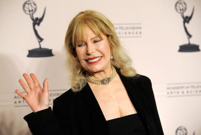 Loretta Swit, vencedor do Emmy, que interpretou Houlihan na série de TV pioneira 'Mash', morreu com 87

