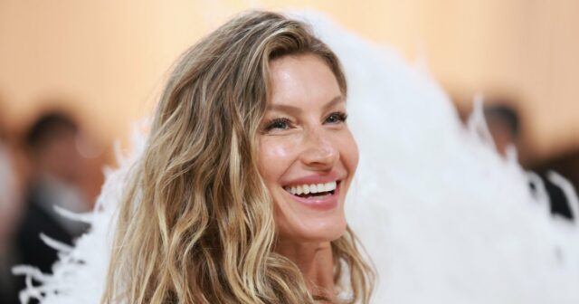 Love Sandálias de garotas legais de Giselle Bundchen? Amazon parece apenas $ 24



