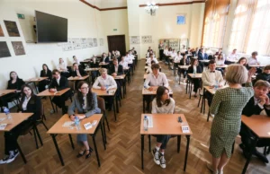 Matura 2025. Língula polonesa – Nível básico (folhas CKE) Matura 2025. Língula polonesa - Nível básico (folhas CKE)