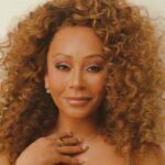 MEL B 2521 Us Weekly Cobra sem chip 02