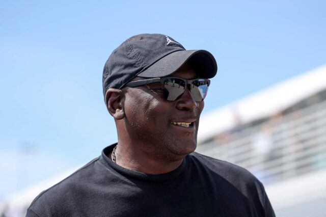 Michael Jordan contribui para o escopo da NBA da NBA