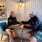 Mike Tindall deu aos fãs reais um grito secreto em um encontro com o café da manhã com seu