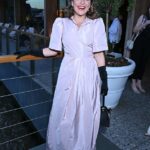 Lady Martha Sitwell participa de uma festa organizada por Daniel Fletcher, diretora criativa da Royal Ascot, para comemorar o início da 1ª temporada de verão britânico. Maio de 2025