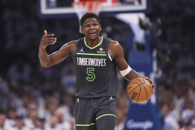 NBA: Anthony Edwards multado em 50.000 dólares por blasfêmia na A NBA anunciou na noite de quarta -feira que multou o Minnesota Timberwolves Guard Anthony Edwards em uma entrevista na mídia porque usava um idioma abusivo.