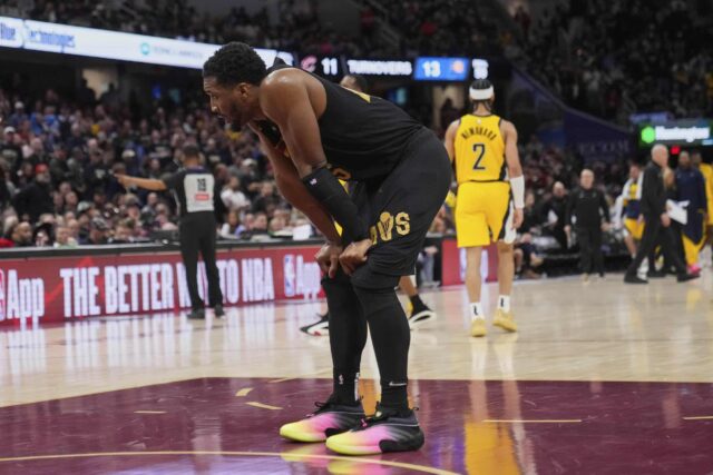 Donovan Mitchell Cavaliers vs Pacers NBA Playoffs