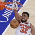 O New York Knicks Center Karl-Anthony Towns (32), quinta-feira, 29 de maio de 2025, pontuações contra o Indiana Pacers no quarto trimestre da final da Conferência Leste de Basquete da NBA em Nova York.