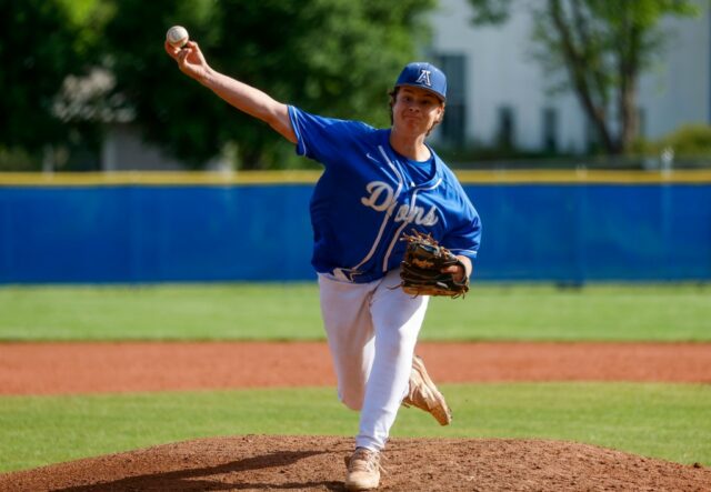NCS Roundup: Acalanes assume a primeira abordagem, o cardeal Newman na semifinal D-II

