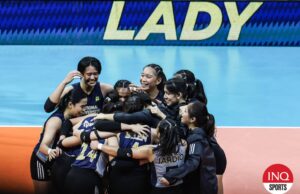 NU chama o fogo dos campeões para remover a FEU O fogo do campeão de intimita