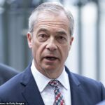 Nigel Farage revelou hoje à noite que esta semana está pulando a casa da câmara mais baixa quando está no exterior de férias
