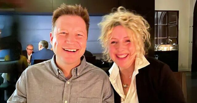 Noel Johansen, um ator estrela da Hallmark, diz que sua esposa morreu em um ataque de Vancouver e está "quebrado" pela perda.



