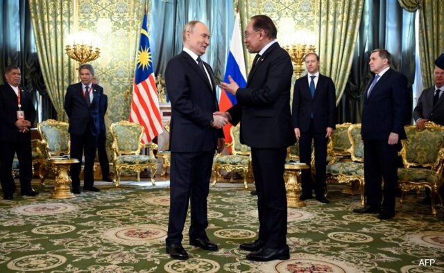 O Britter de Putin, de Vladimir, com o primeiro -ministro da Malásia sobre a "segunda esposa" é um viral

