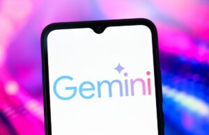 O Google logo permitirá que crianças menores de 13 anos usem gêmeos, seu chatbot The Google Gemini AI logo is seen displayed on a smartphone screen.
