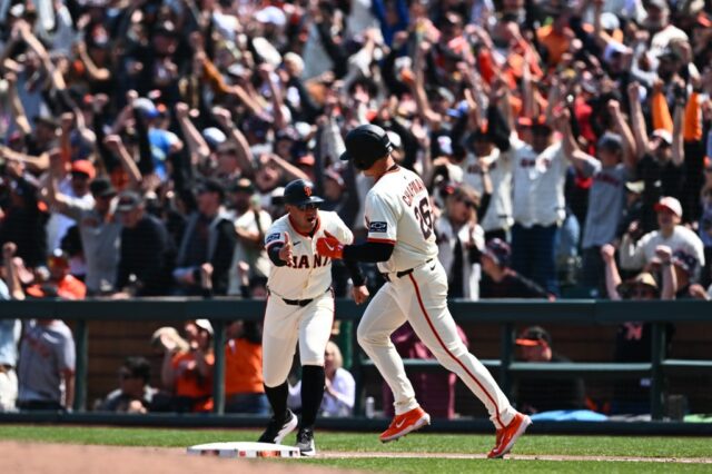O Grand Slam de Chapman impulsiona os gigantes do SF sobre as Montanhas Rochosas



