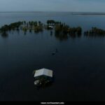 O "Lago Ghost" californiano retorna após 130 anos, imergindo 94.000 acres de terras agrícolas