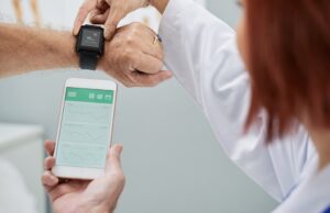 O Oala e o Google Fitbit se unem com acadêmicos e outros parceiros para combater o vício em opióides O Oala e o Google Fitbit se unem com acadêmicos e outros parceiros para combater o vício em opióides
