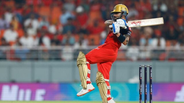 O RCB chega à primeira final do IPL de 2016.

