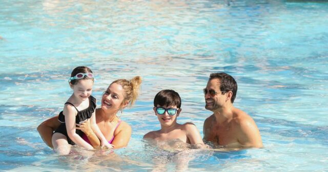 O álbum da família de Jason Mennick e Molly Mesnick, de Bachelor

