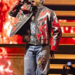 O amigo da música americana Chris Brown também é acusado de GBH com a intenção da boate de Londres Atchsault depois que a estrela R&B foi devolvida sob custódia