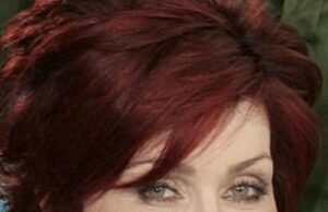 O bizarro “Mouth Ozempic” é o mais recente efeito colateral na redução de peso … que estrelas mostram sinais de narração? Na foto: Sharon Osbourne como juiz de X Factor em 2007. A mãe dos três disse anteriormente que havia perdido o peso