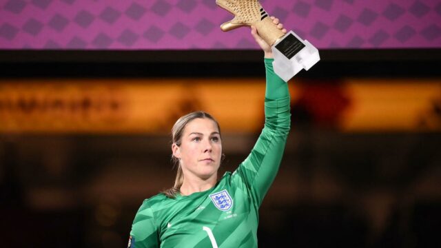 O goleiro da Inglaterra Mary Erps o chama de carreira antes das mulheres euro

