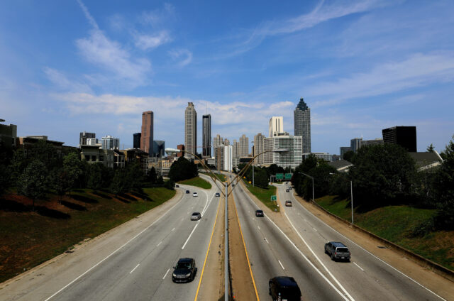 O "mercado doméstico de Atlanta" de Atlanta como solicitação de colapso

