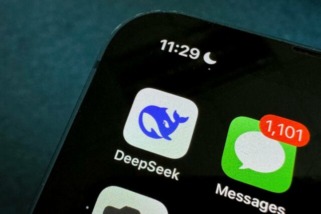 Deepseek R1 censura
