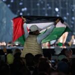 Yuval Raphael, que jogará um novo dia, se levantará, sua manifestação interrompida ontem interrompida por seis manifestantes pró-palestinos carregando as bandeiras