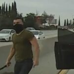 O motorista de um Tesla da Califórnia que é notório por sua raiva na estrada foi preso no Havaí.