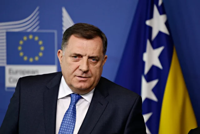 O país desmoronará no meio da Europa? "Os muçulmanos querem guerra"



