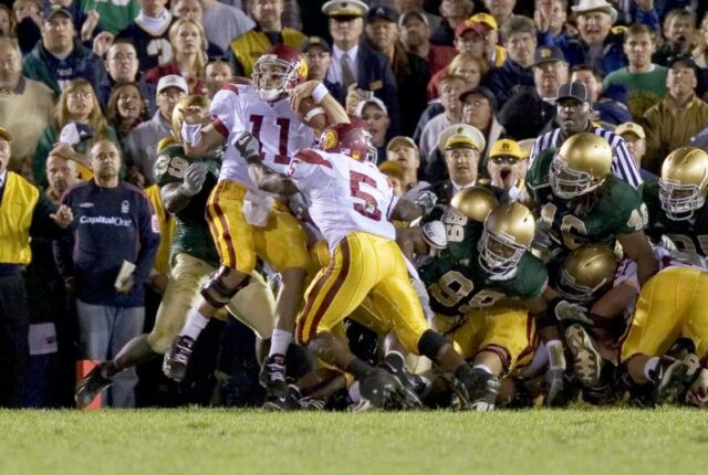 O processo de seleção do CFP, asas de borboleta em O processo de seleção do CFP, asas de borboleta em Ann Arbor e o futuro da série USC-NOTRE DAME