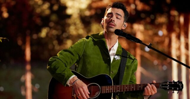 Joe Jonas 