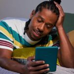 O que você ainda está esperando, quando o pacote Kindle Paperwhite é mais barato do que nunca?
