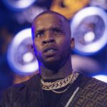 O rapper Tory Lanez hospitalizado depois de esfaquear para outro preso na prisão da Califórnia