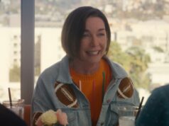 O segredo de Julianne Nicholson e, às vezes, a preparação 'obscena' para ser uma mãe de dança em 'hacks'.



