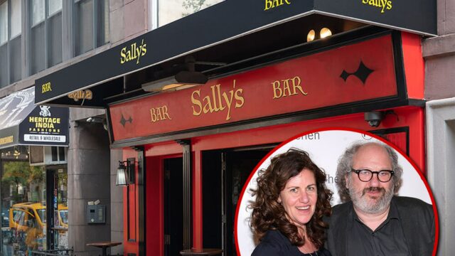 Shella Rogers e Halan Willner Knabed Betty 1 de seu filho Sally 1