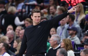 O treinador de jazz se estende será resistente até 2031 NBA: Boston Celtics em Utah Jazz