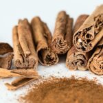 Os cientistas estudam o potencial da canela para reduzir a eficácia de alguns medicamentos prescritos