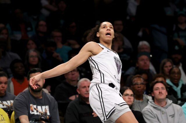 Os corajosos esforços das Valquírias ficam aquém quando Nova York Liberty traz de volta tarde

