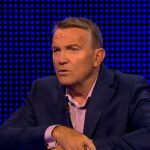 Terça -feira na parcela do ITV Quiz, que foi organizada por Bradley Walsh (foto), viu quatro jogadores, Andy, Jan, Billy e Hannah, assumidos o caçador Darragh Ennis, conhecido como ameaça