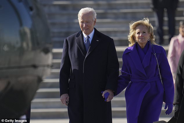 Os funcionários de Biden ocultaram riscos fatais à saúde em A administração de Biden foi acusada de cobertura deliberada de efeitos colaterais potencialmente mortais de vacinas com covids