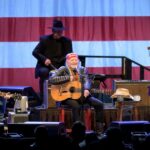 Os melhores momentos de Willie Nelson e Bob Dylan no Hollywood Bowl